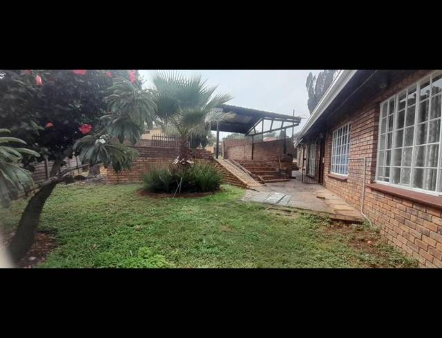 4 BEDROOM PROPERTY TO RENT IN ROOIHUISKRAAL